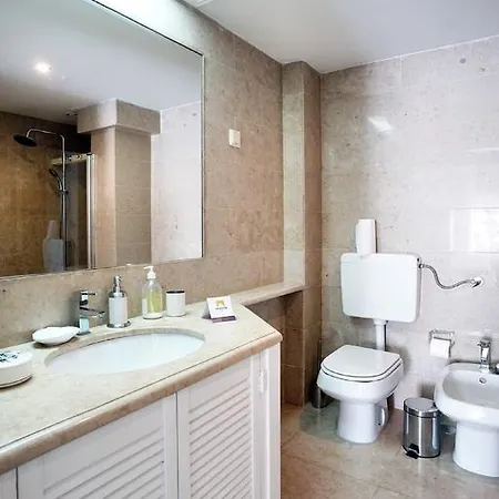 The Elegant Lapa Appartement Lissabon